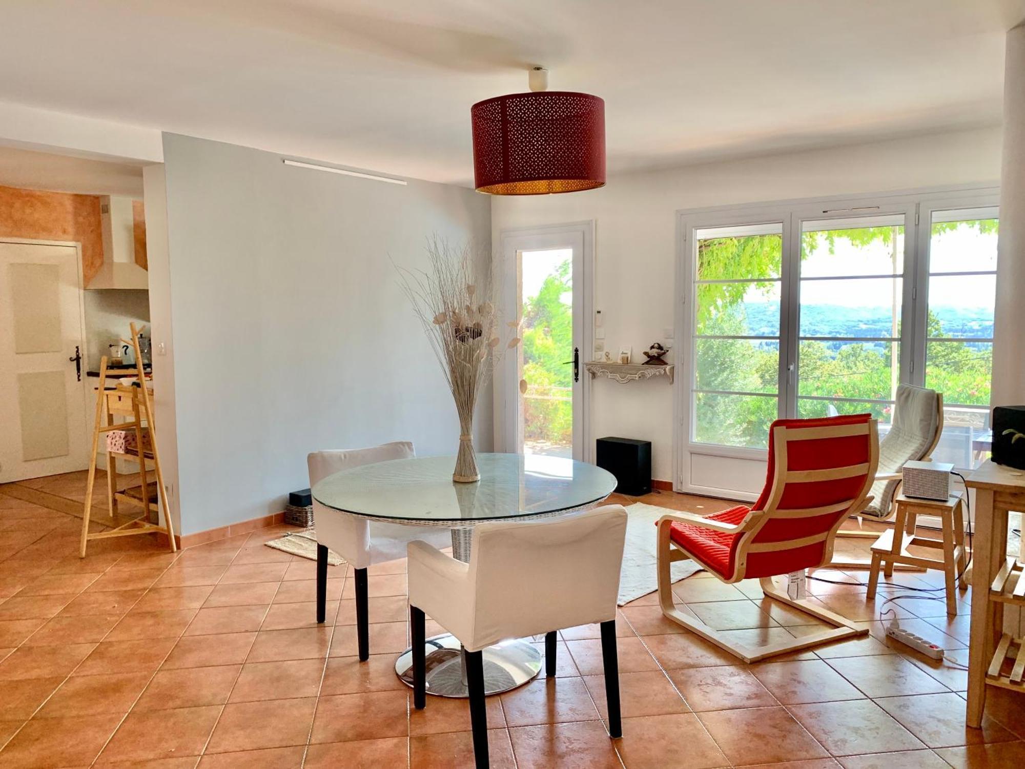 Provencal With Stunning View & Summer Pool