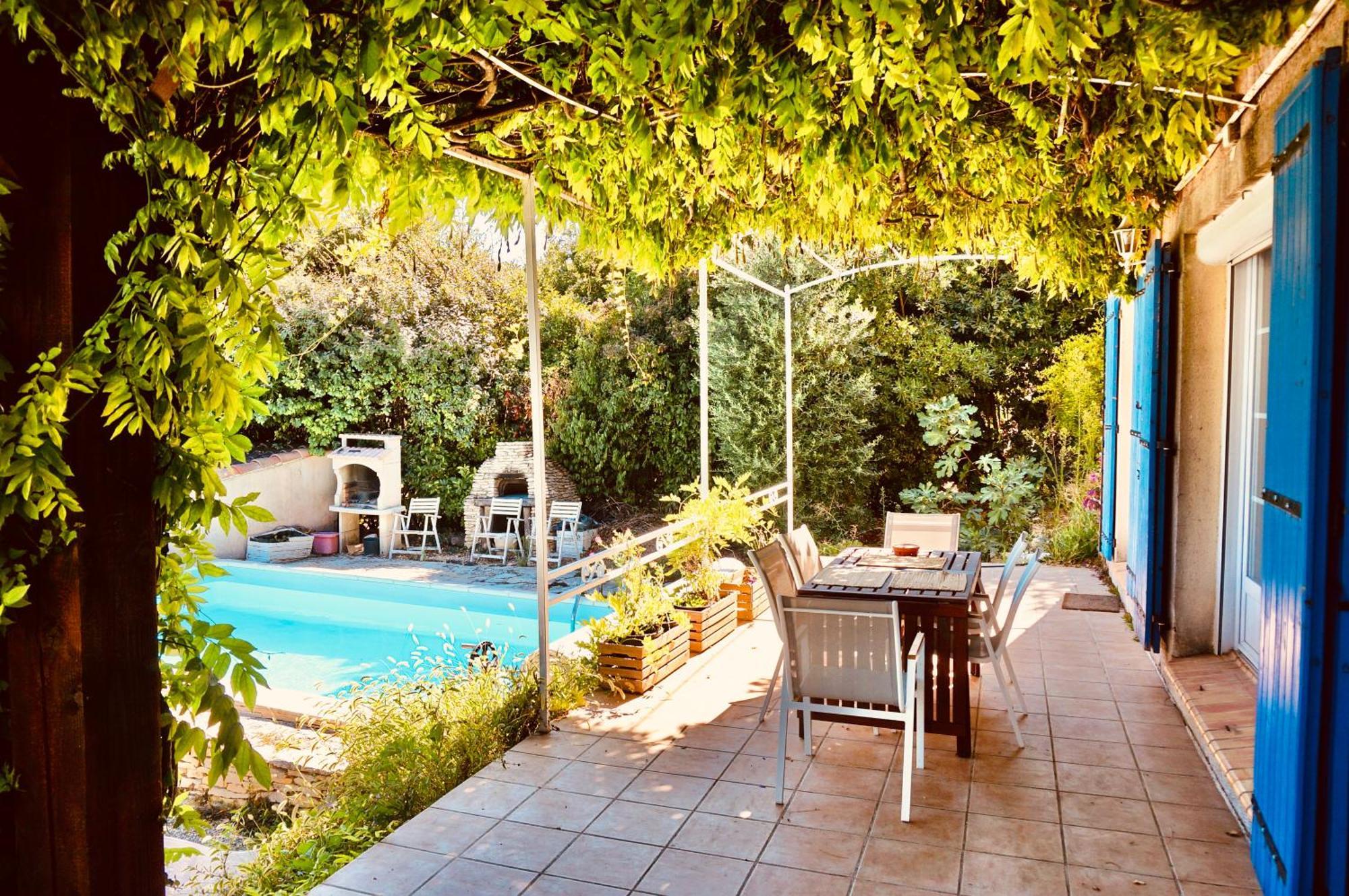 Provencal With Stunning View & Summer Pool Villa *